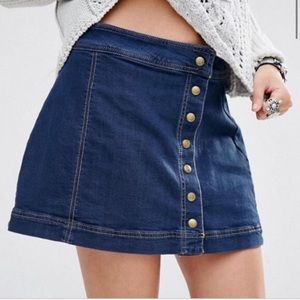Free People Denim Button-Down Mini Skirt- Size 4